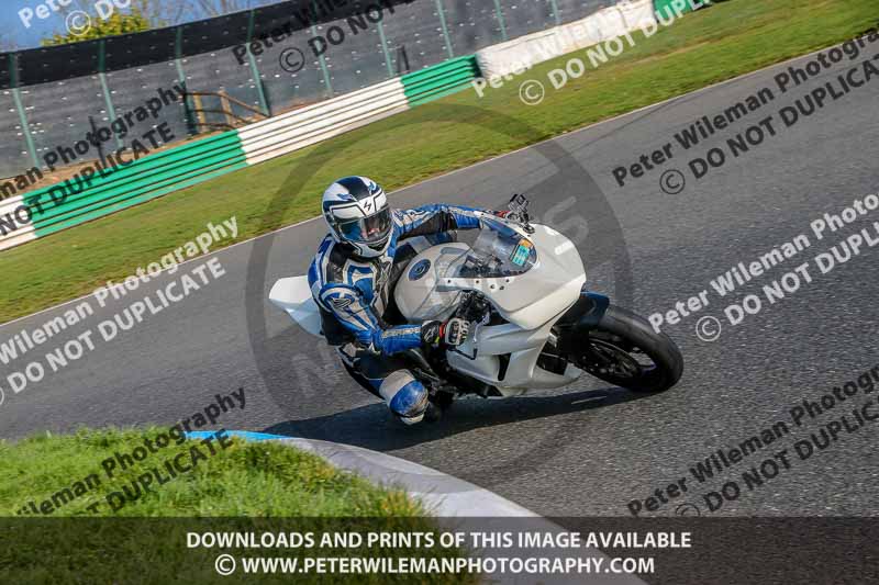 PJM Wedding Photography;enduro digital images;event digital images;eventdigitalimages;mallory park;mallory park photographs;mallory park trackday;mallory park trackday photographs;no limits trackdays;peter wileman photography;racing digital images;trackday digital images;trackday photos